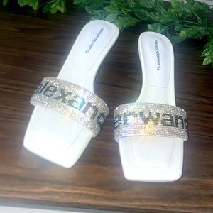 Wore a few times around our wedding events. Ready to let these beauties go.